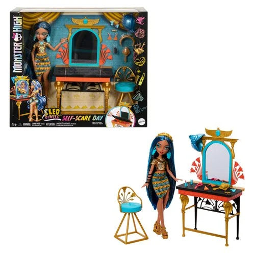 Monster High Cleo de Nile Doll and Vanity Playset